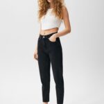 Basic Mom Jeans
